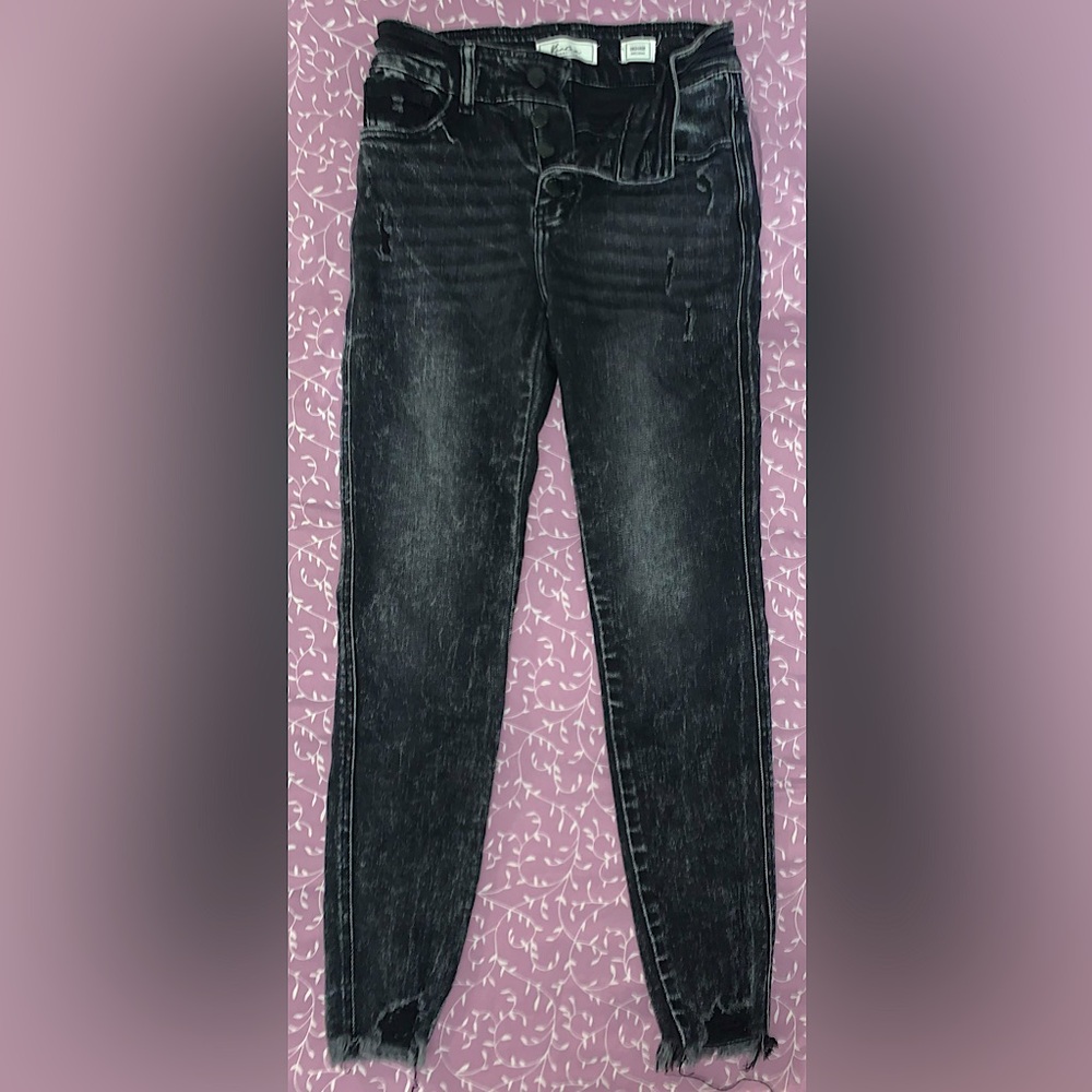 Kan Can Jeans Size 24. From the Buckle. New condition.